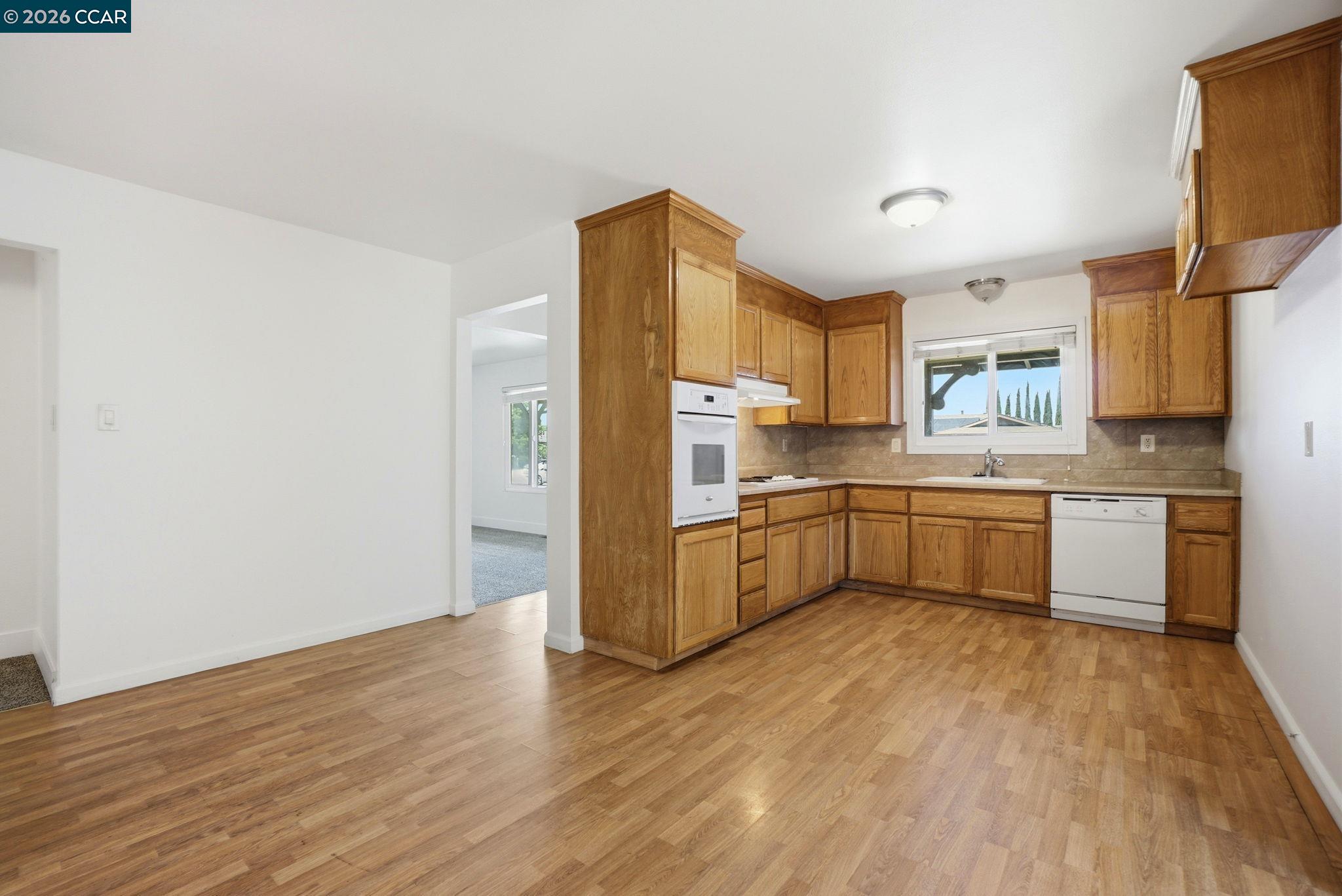 1424 Yosemite Dr