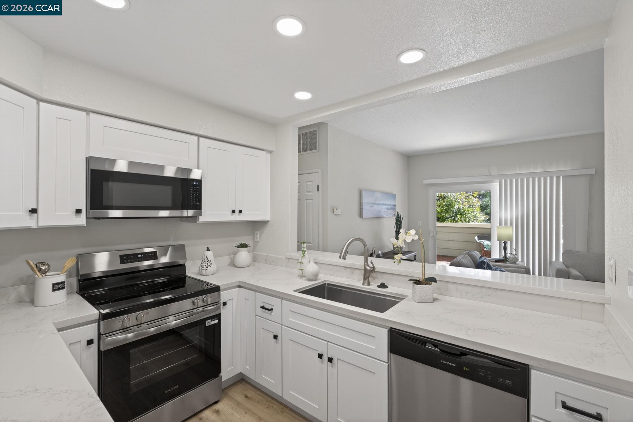 171 Norris Canyon Ter # C