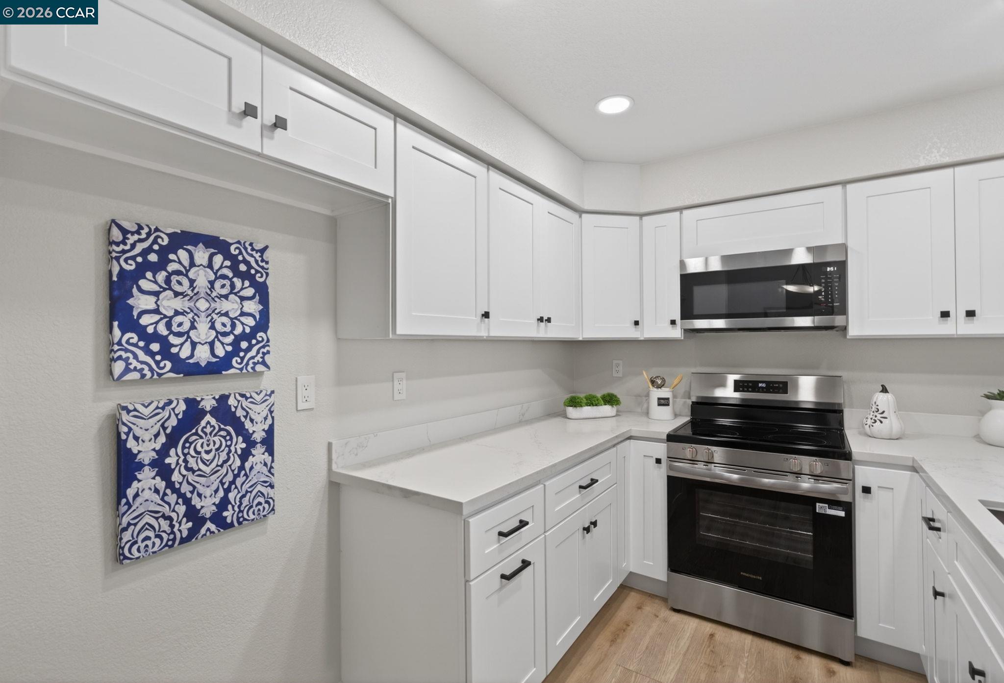 171 Norris Canyon Ter # C