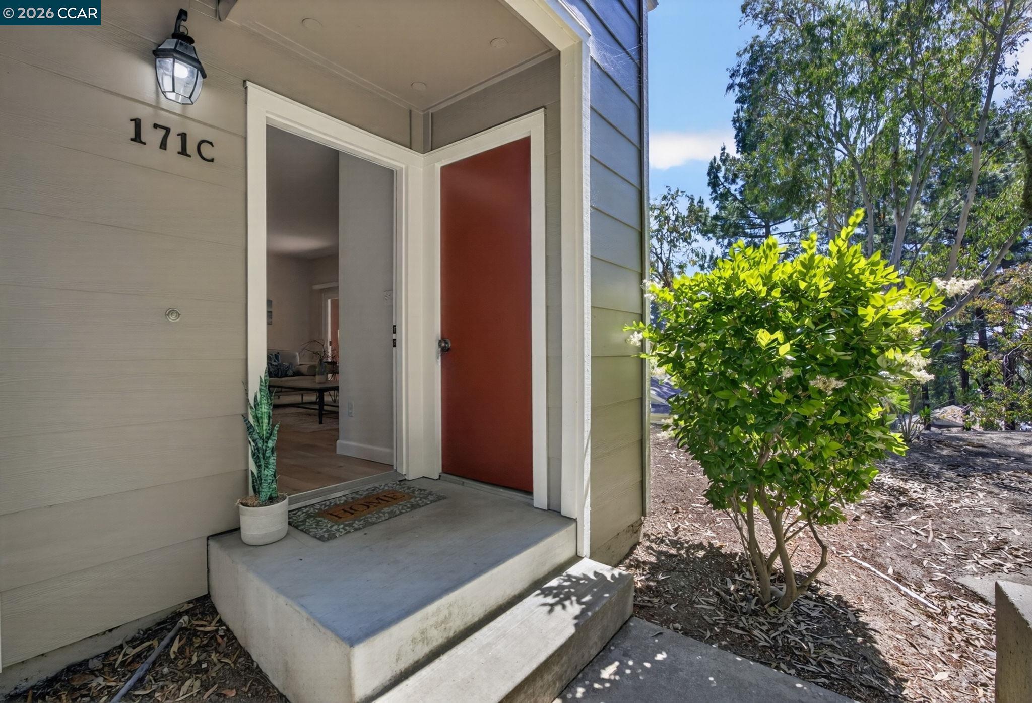 171 Norris Canyon Ter # C