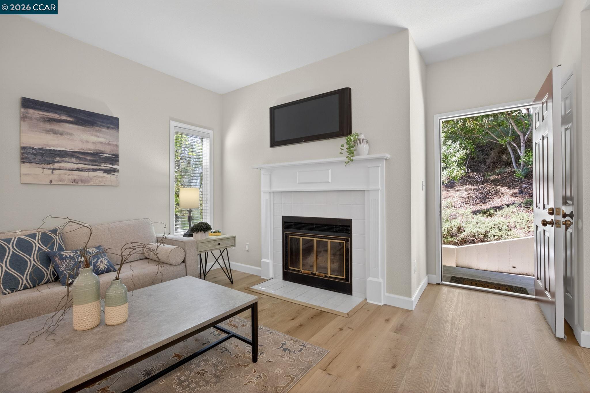 171 Norris Canyon Ter # C