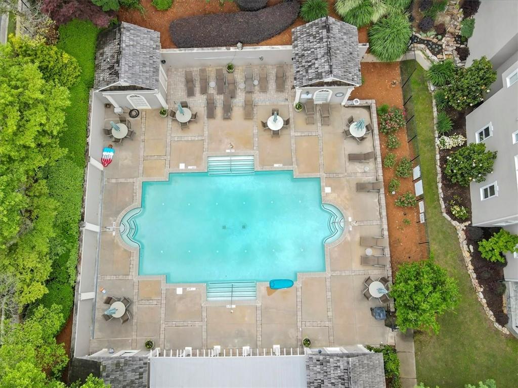 910 Renaissance Way