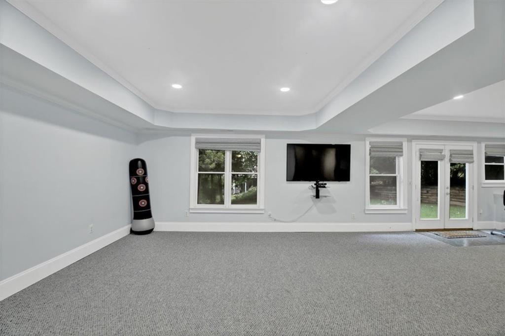 910 Renaissance Way