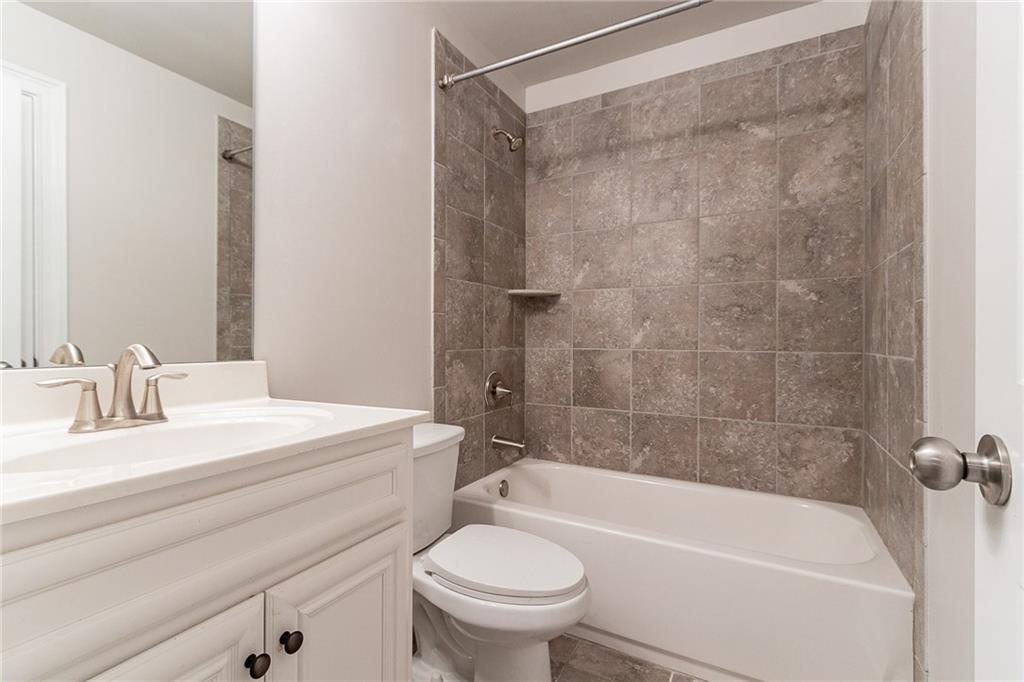 4610 Mossbrook Circle