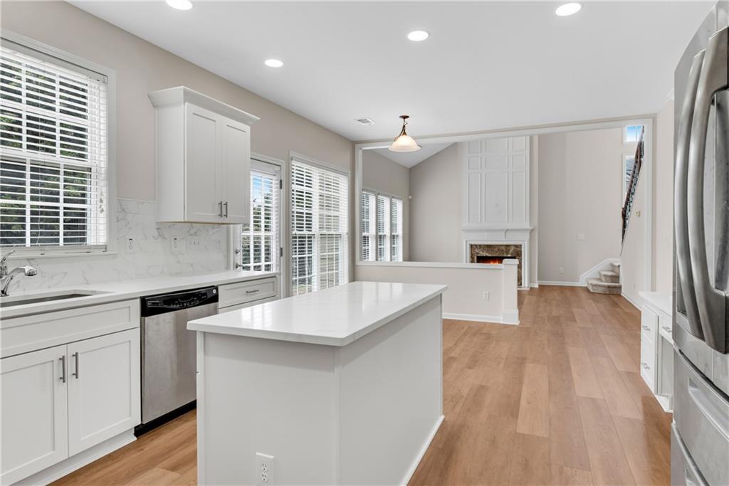 595 Cricklewood Drive