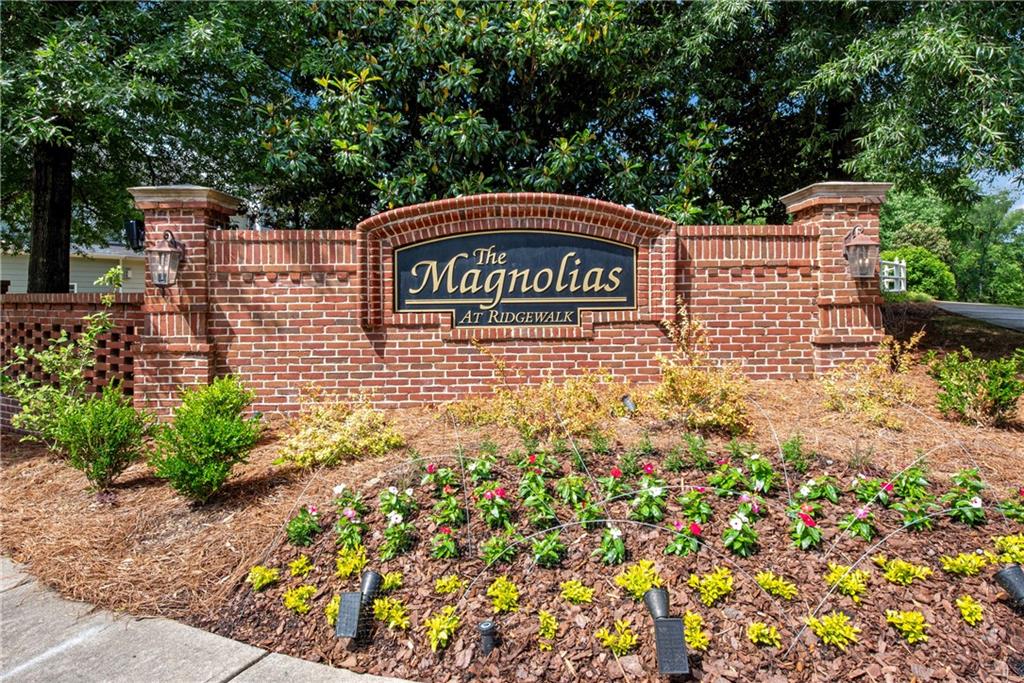 208 Magnolia Leaf Drive