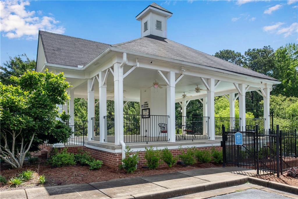208 Magnolia Leaf Drive