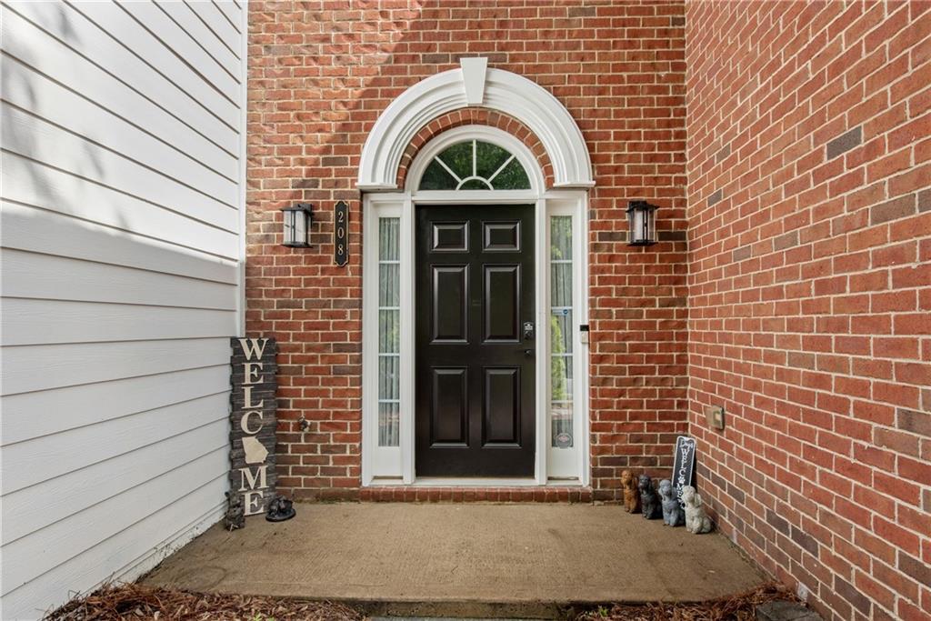 208 Magnolia Leaf Drive
