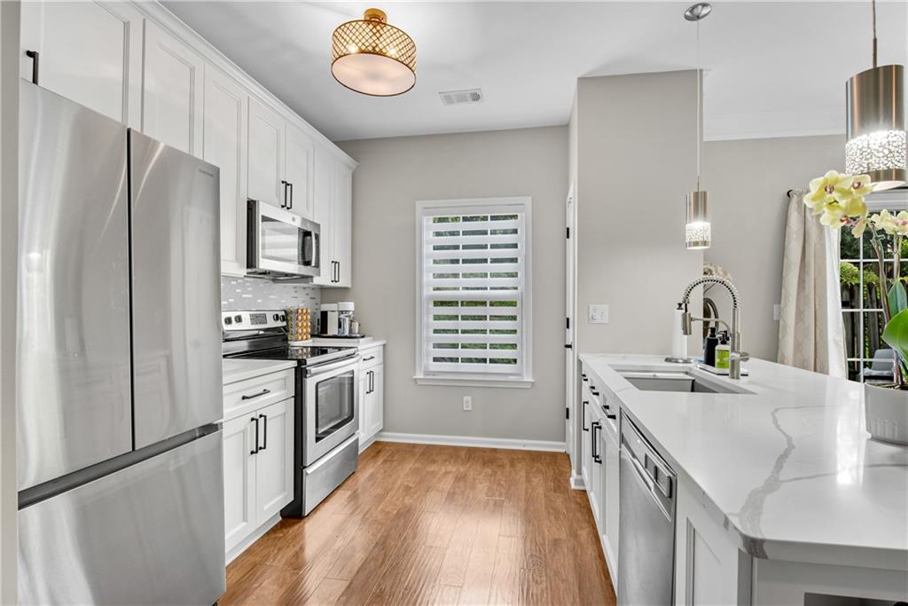 208 Magnolia Leaf Drive
