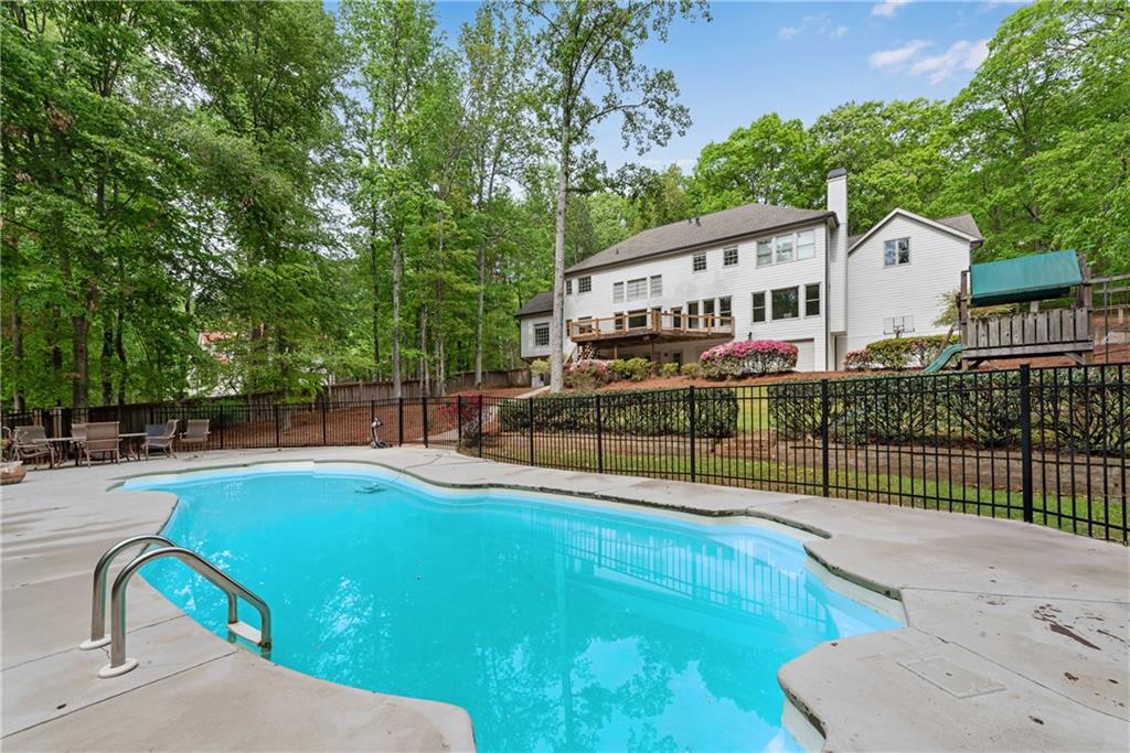 1400 Squire Lane