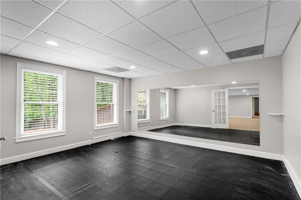 1400 Squire Lane