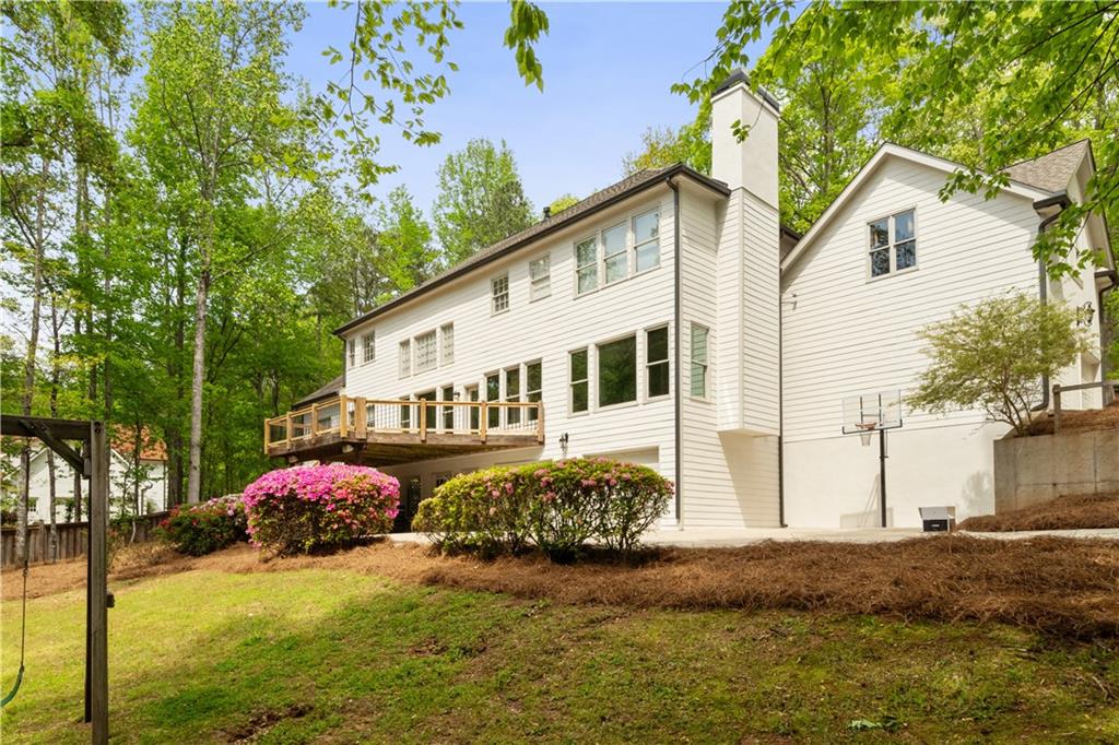 1400 Squire Lane