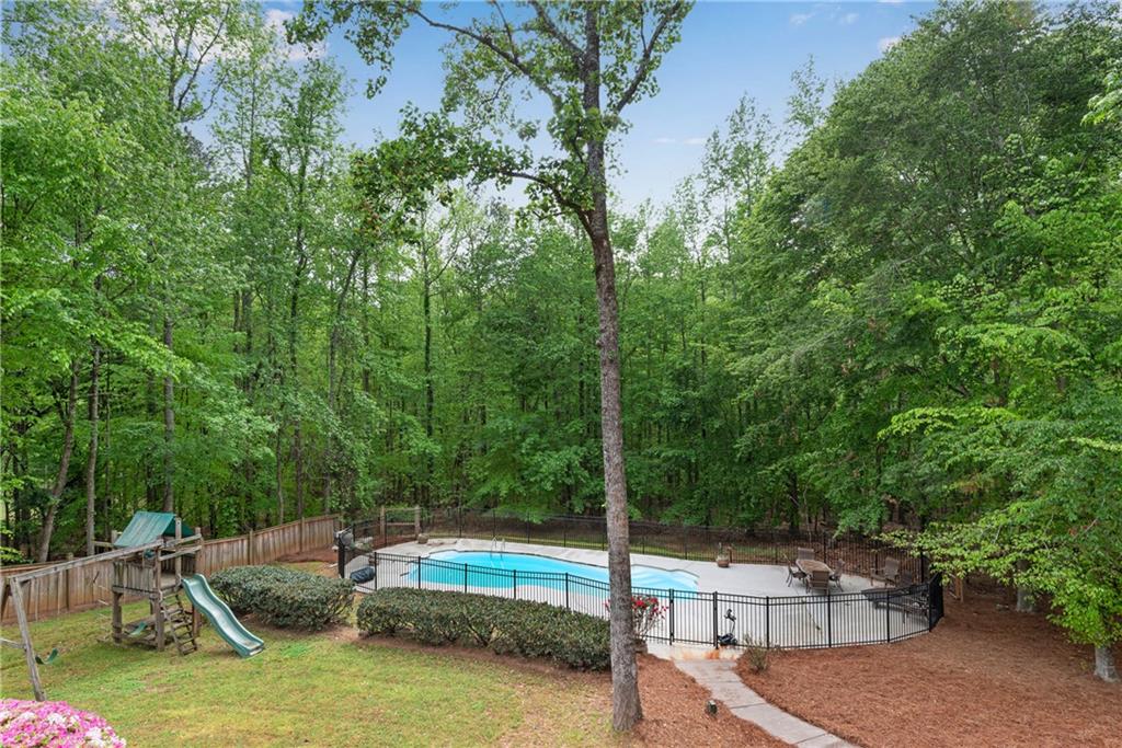 1400 Squire Lane