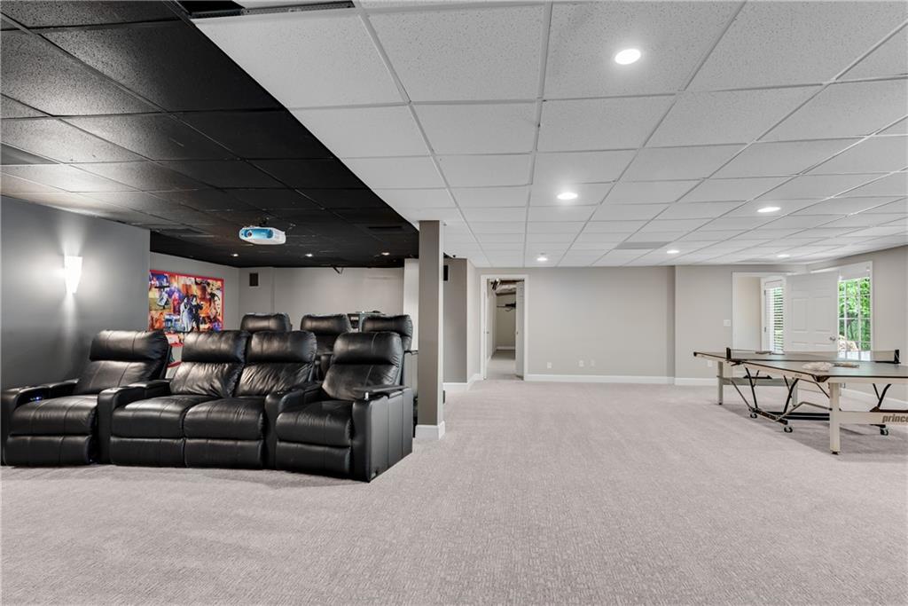 1400 Squire Lane