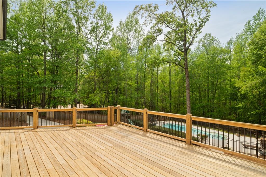 1400 Squire Lane