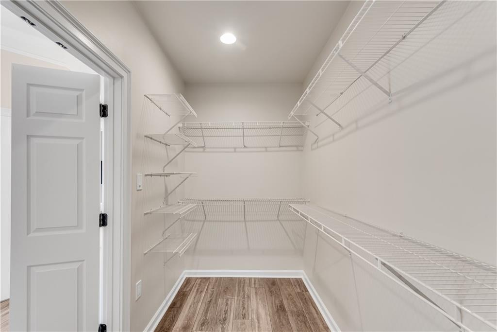 1400 Squire Lane