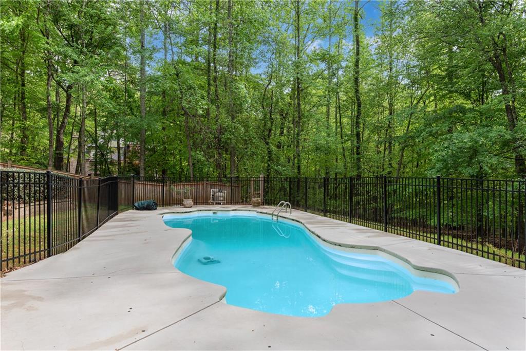 1400 Squire Lane