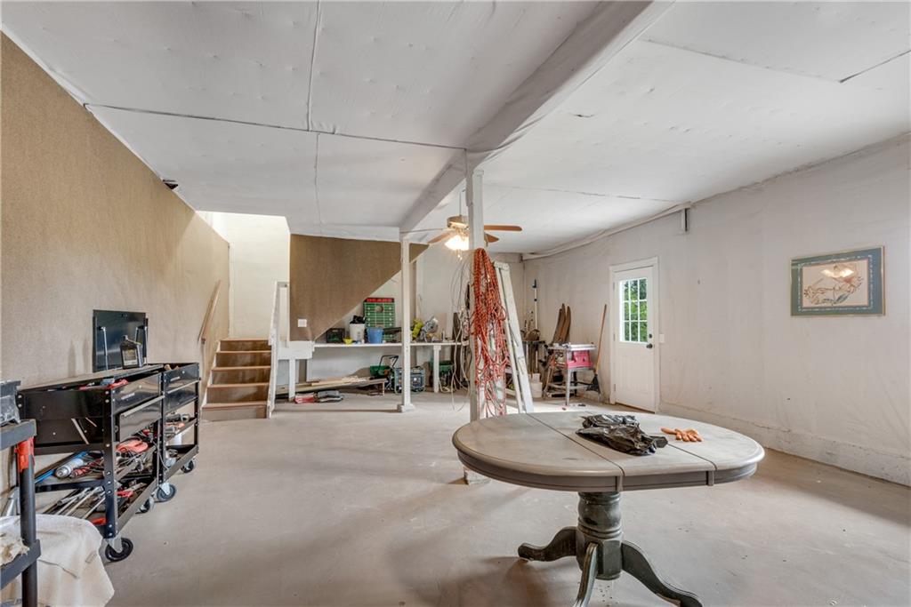 3102 Manor Ridge