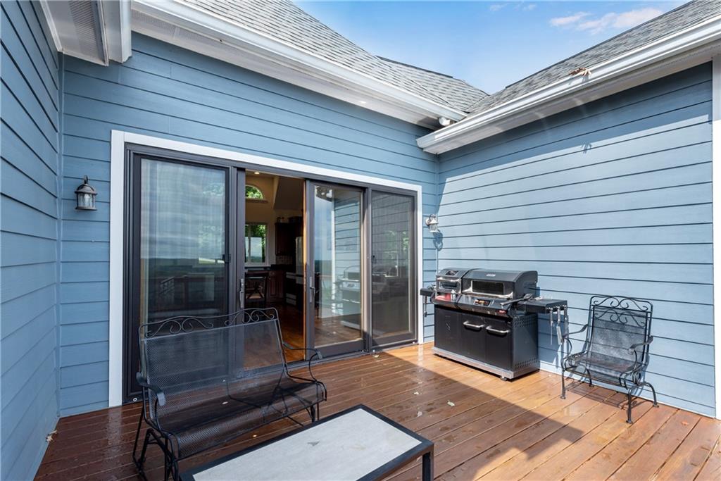 3102 Manor Ridge