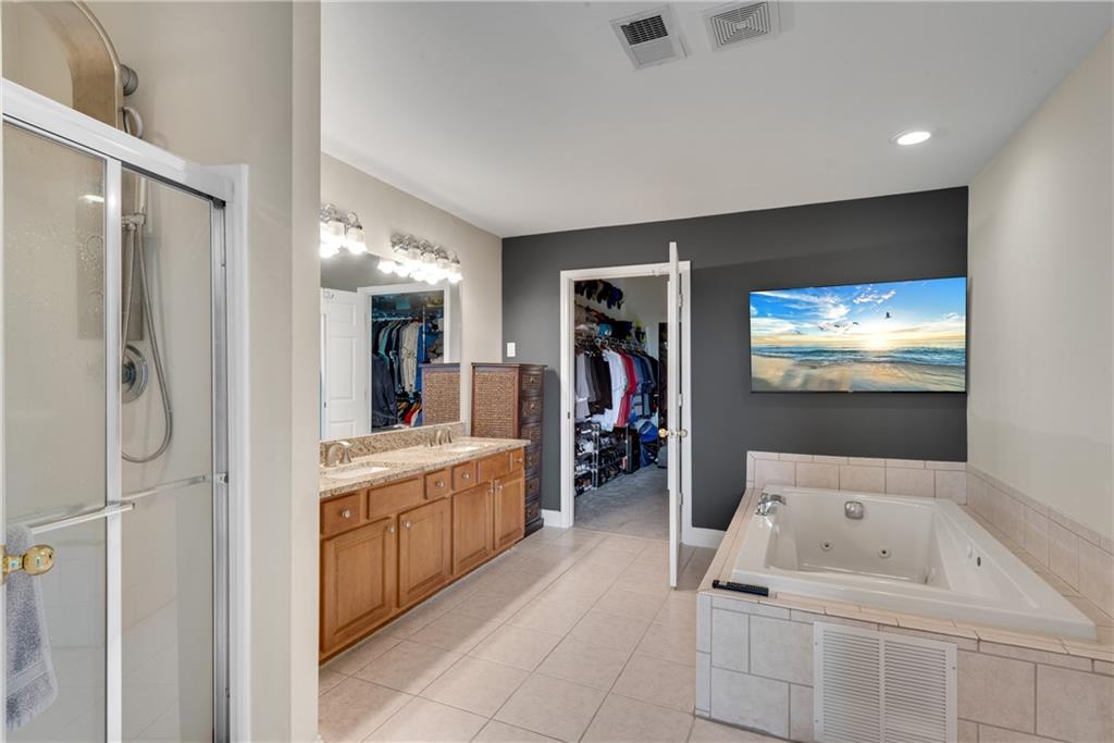 3102 Manor Ridge