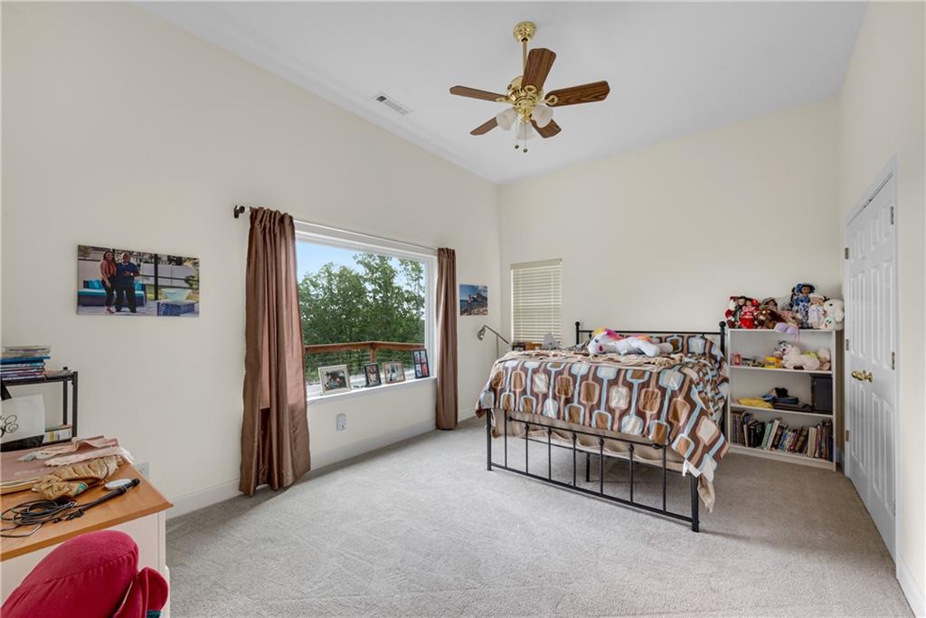 3102 Manor Ridge