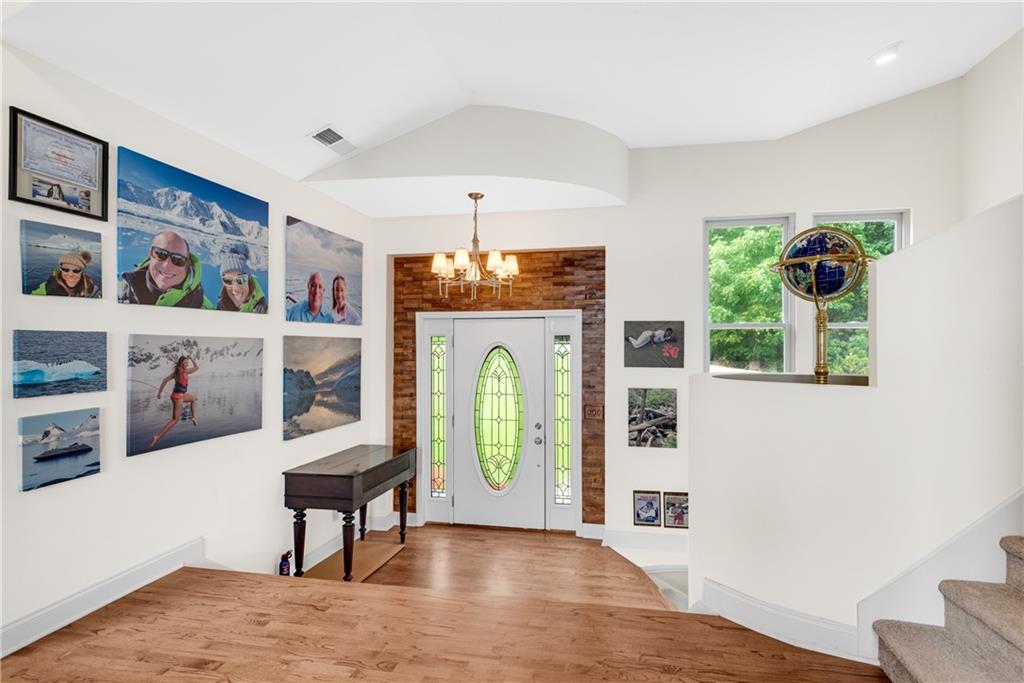 3102 Manor Ridge