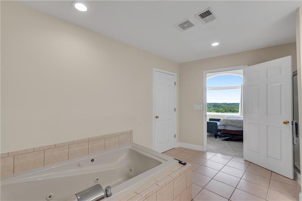 3102 Manor Ridge