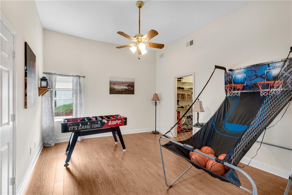 3102 Manor Ridge