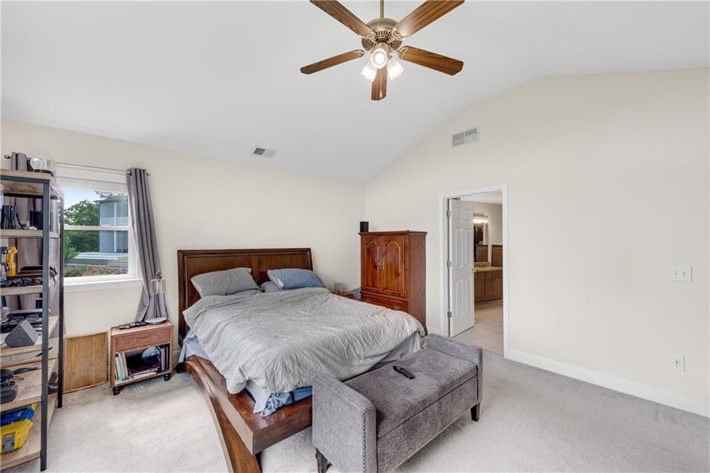 3102 Manor Ridge