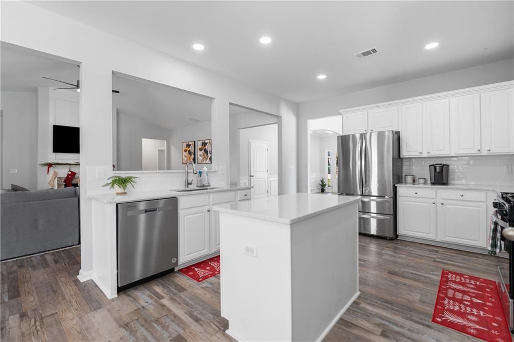 2190 Leatherstone Drive