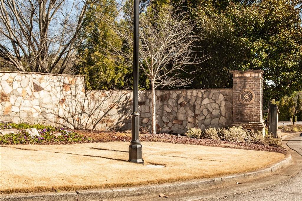 6025 Carlisle Lane
