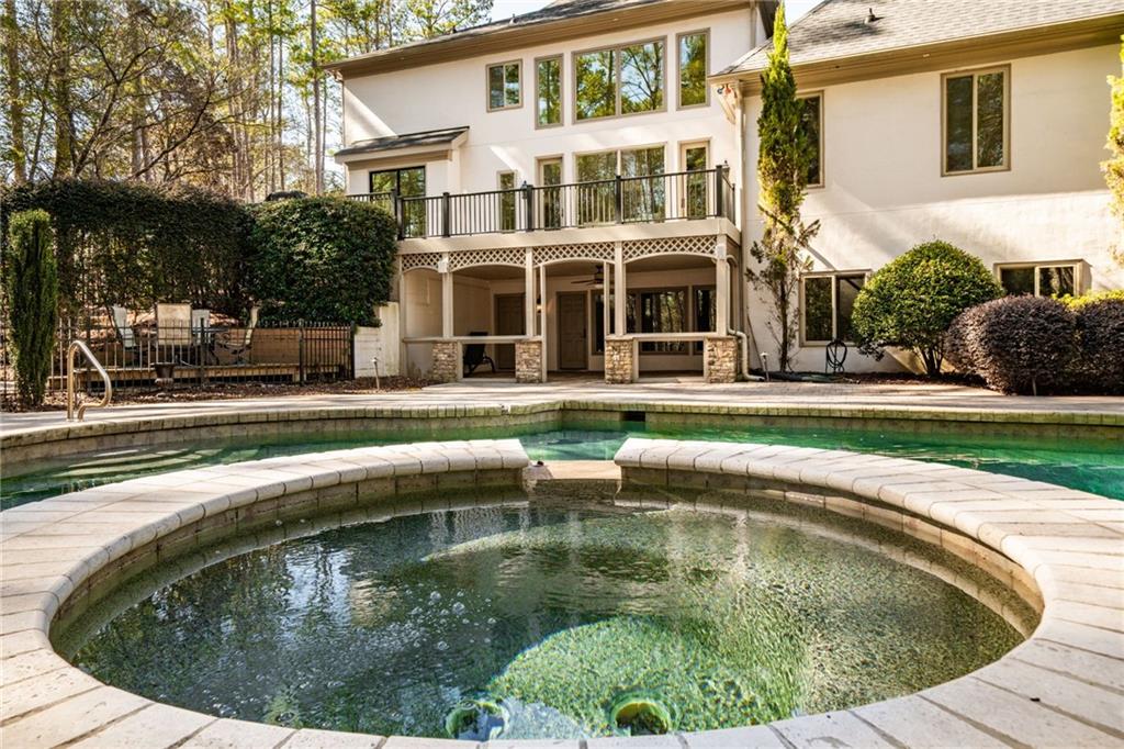 6025 Carlisle Lane