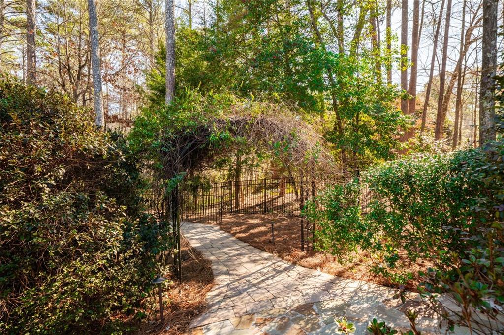 6025 Carlisle Lane