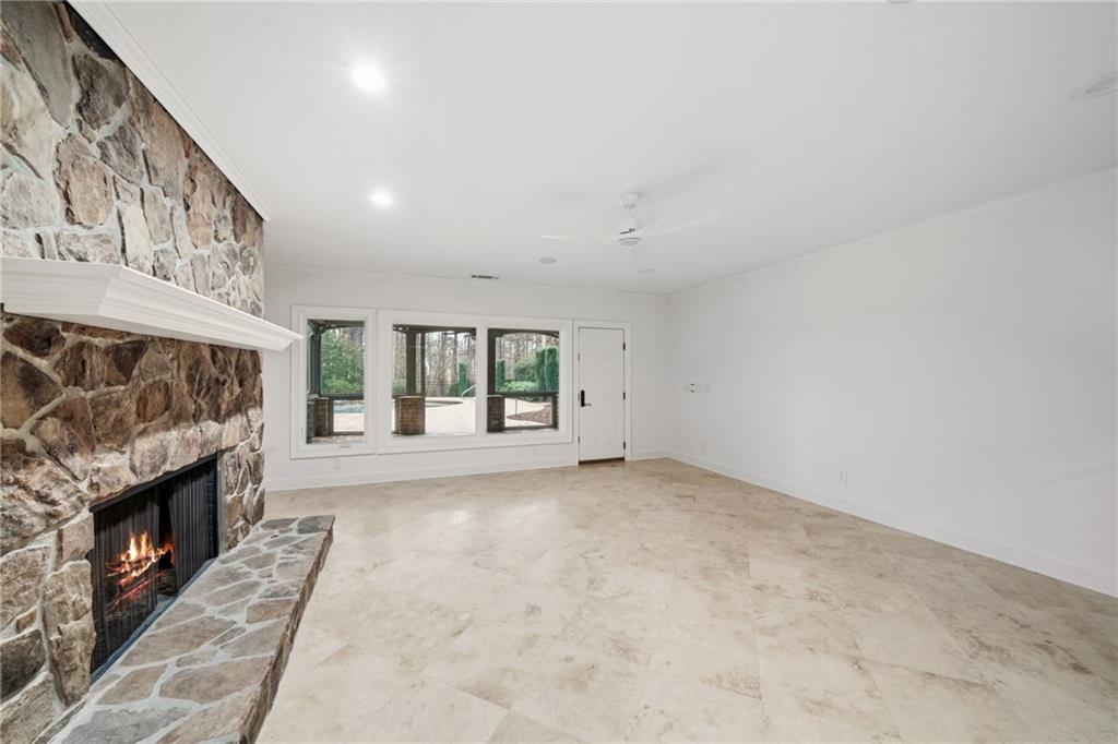 6025 Carlisle Lane