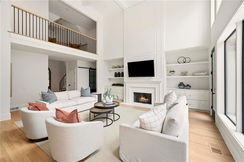6025 Carlisle Lane