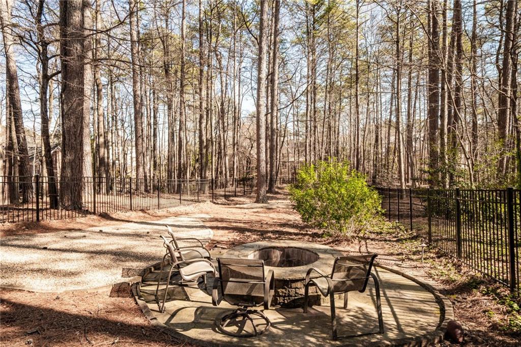 6025 Carlisle Lane