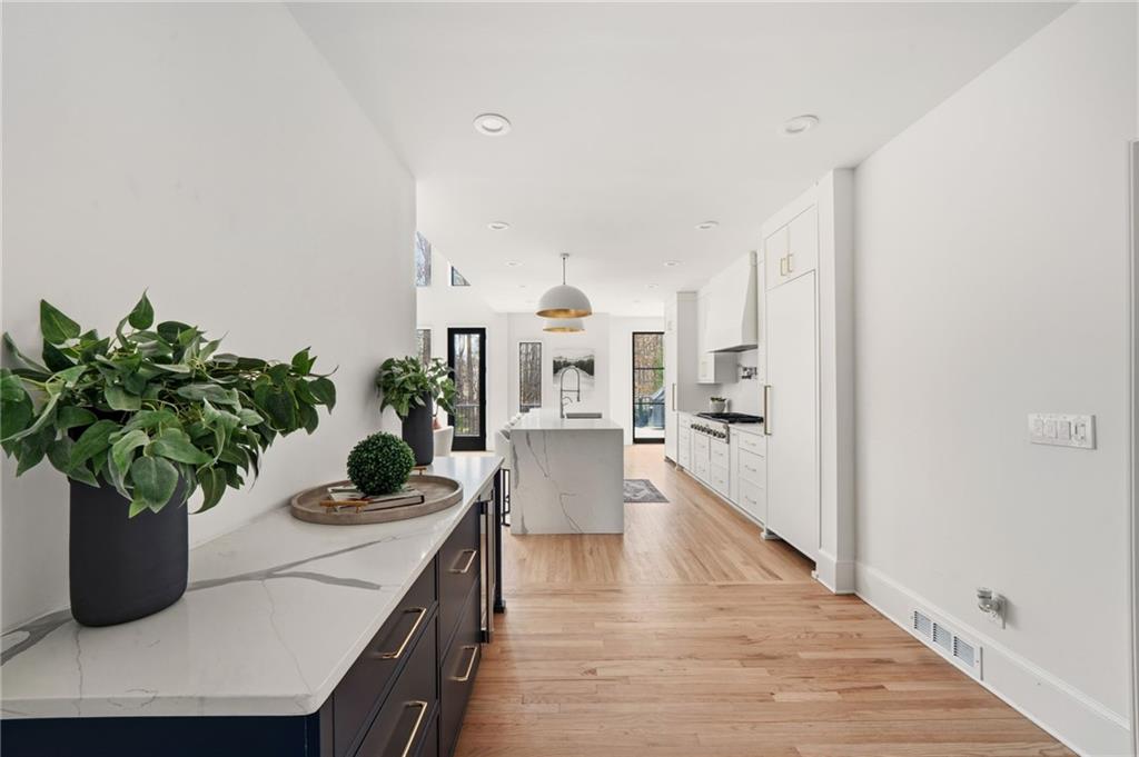 6025 Carlisle Lane