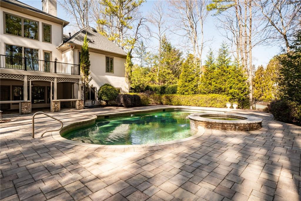 6025 Carlisle Lane