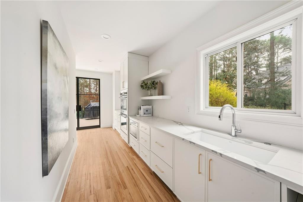 6025 Carlisle Lane