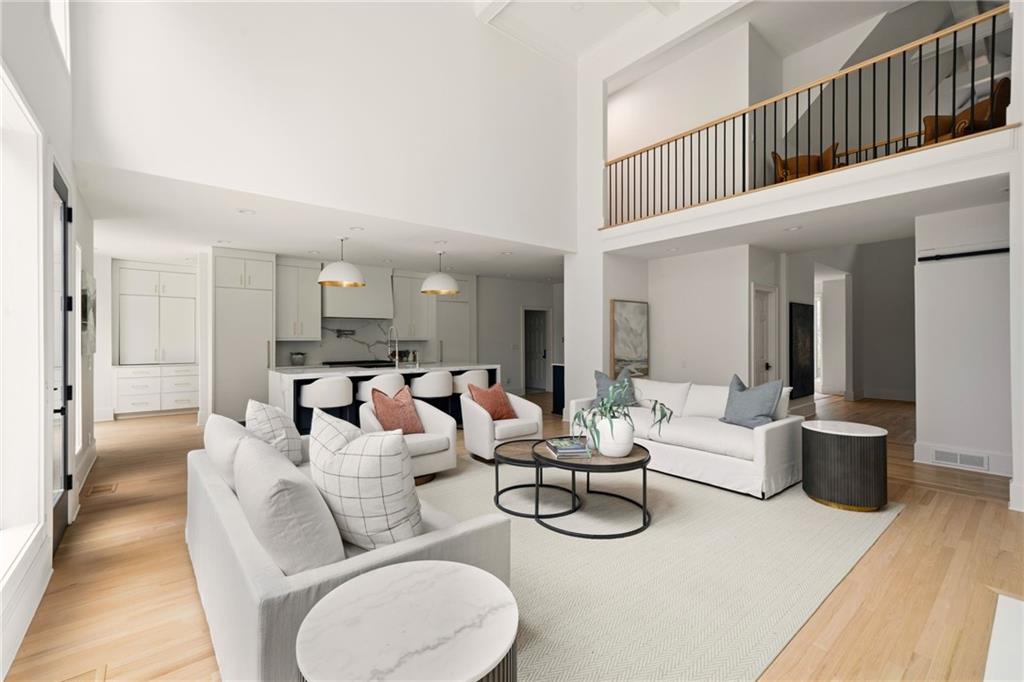 6025 Carlisle Lane