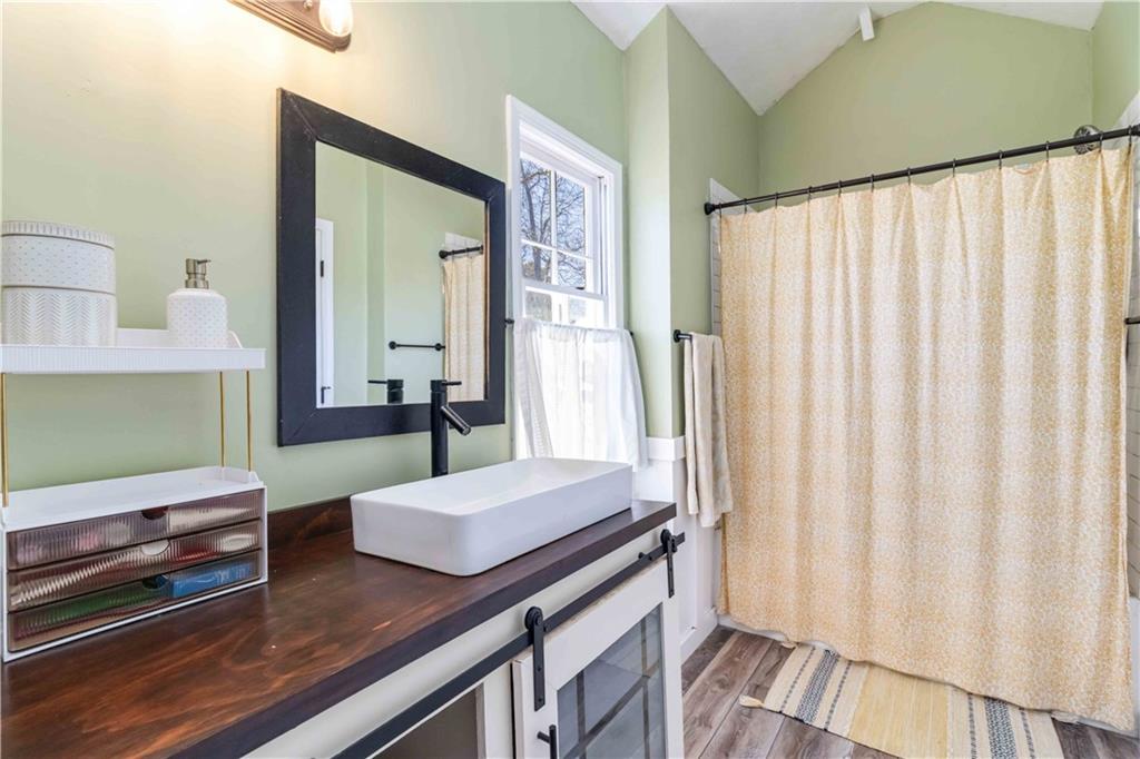 810 Hounds Ridge Court