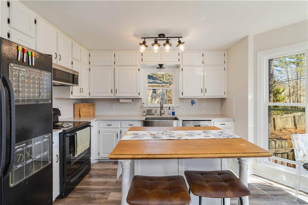 810 Hounds Ridge Court