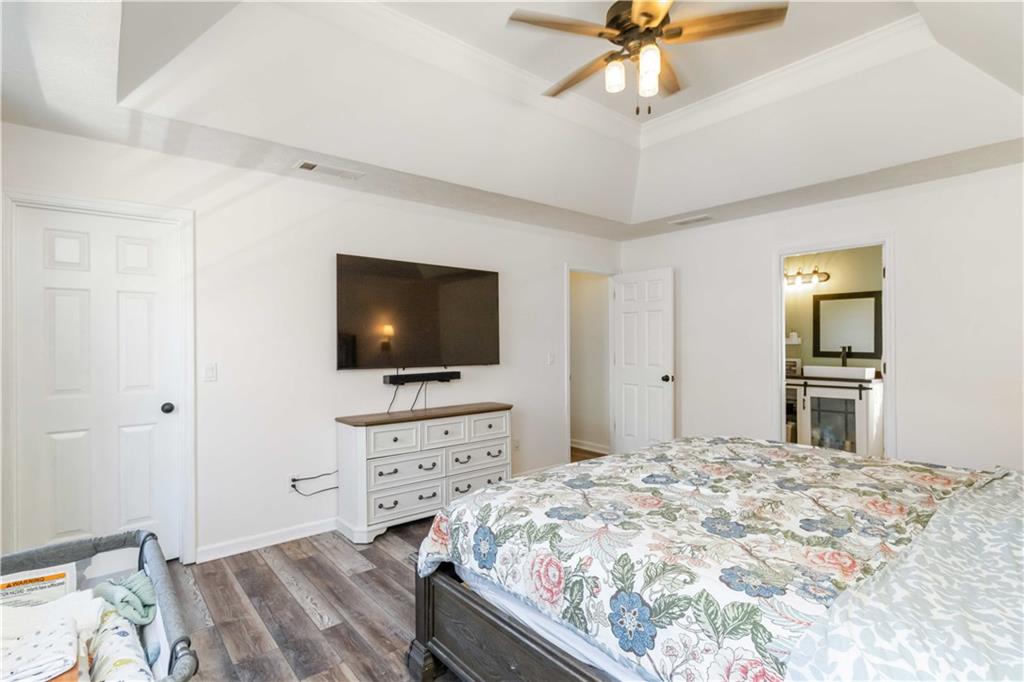 810 Hounds Ridge Court