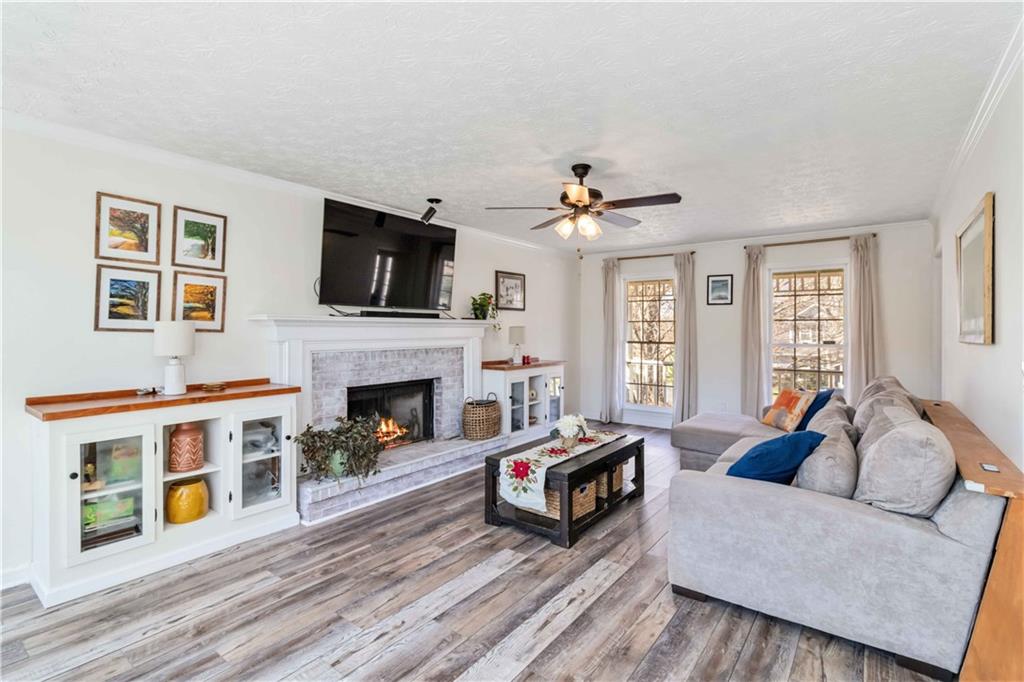 810 Hounds Ridge Court