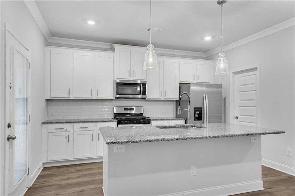 495 Sterling Creek Way