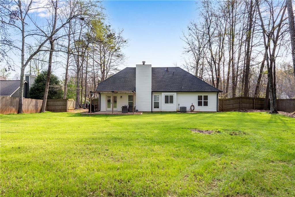 5820 Rolling Oaks Drive