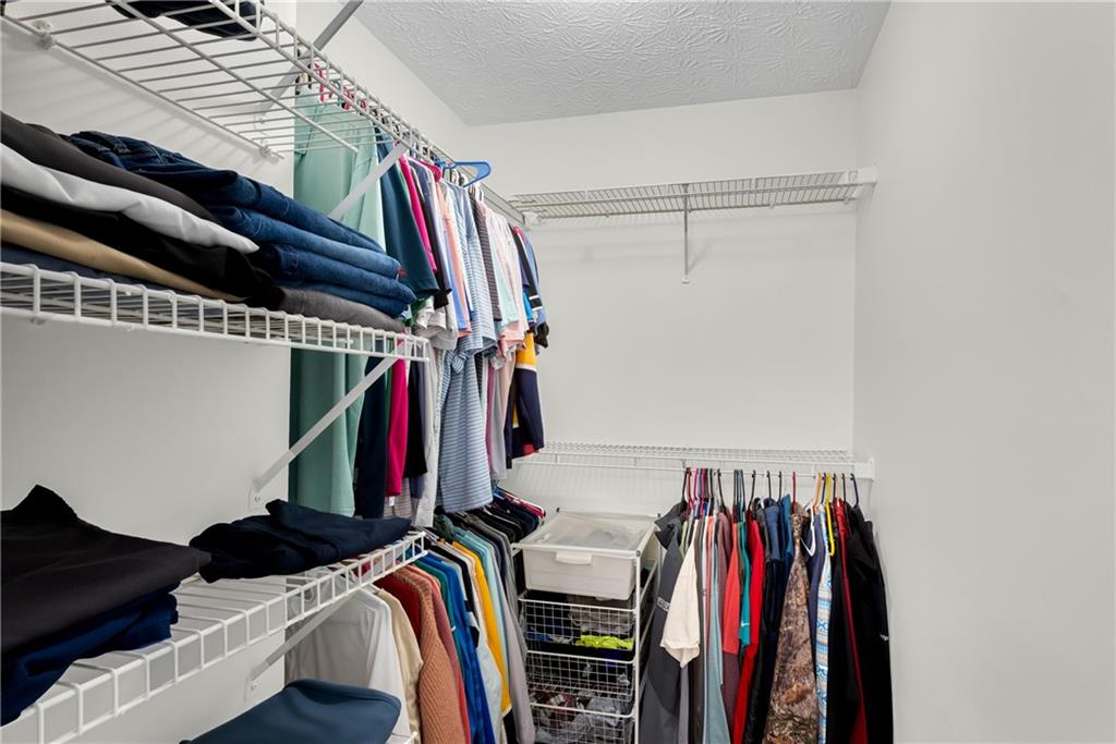 5820 Rolling Oaks Drive