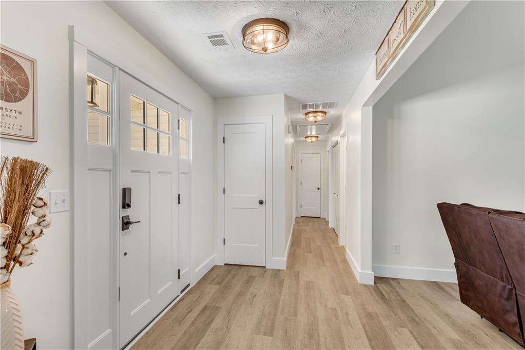 5820 Rolling Oaks Drive