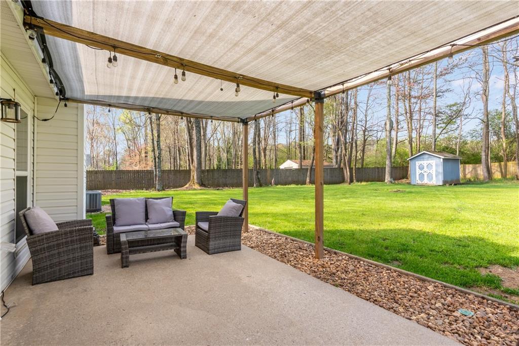 5820 Rolling Oaks Drive