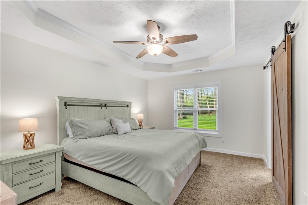 5820 Rolling Oaks Drive